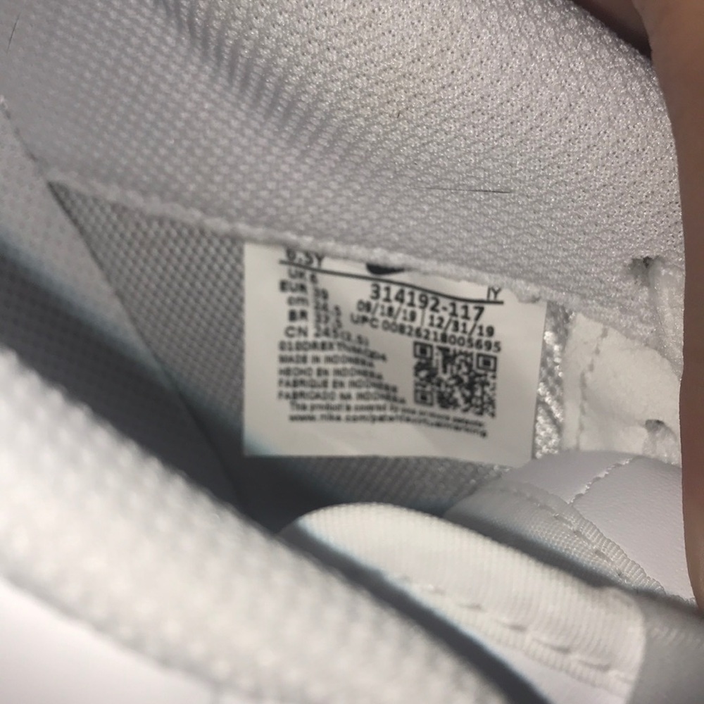 Brand New Nike Air Force 1!!! - Picture 4 of 4